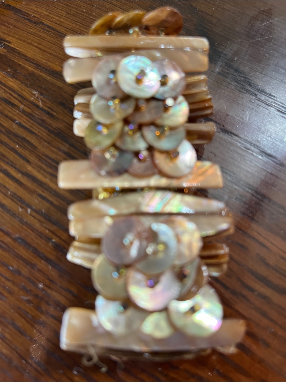 Shell Button Stretch Bracelet - Tan Pearlescent Beads - Picture 4 of 4